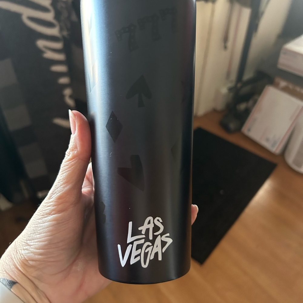 Brand new Las Vegas metal tumbler